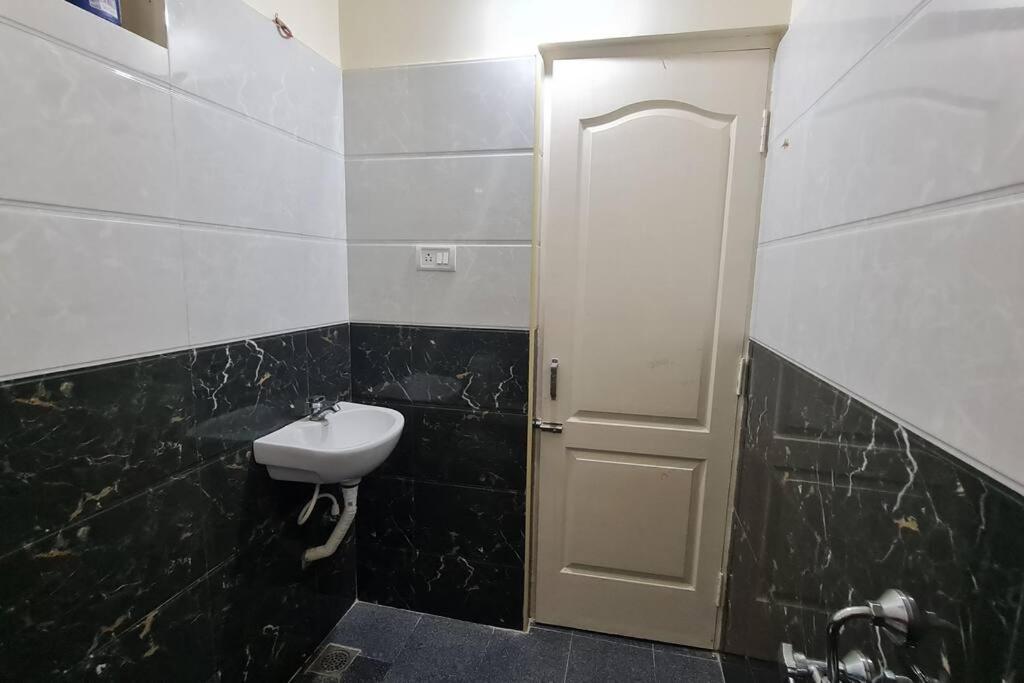 Kamalam 2 Bhk - Non Ac Villa Coimbatore Bagian luar foto